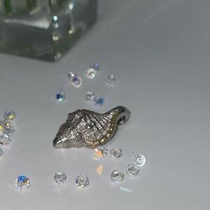 Na Hoku Sterling Silver Sea Shell Pendant with 18K Gold Trim & Mother of Pearl